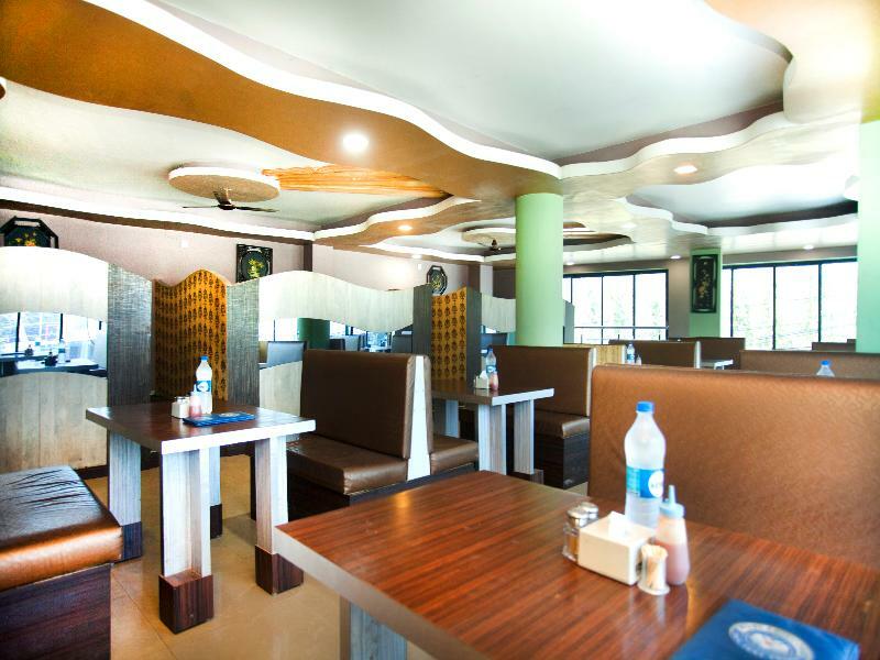 Oyo 343 Pop Life Hotel Banke Exterior foto